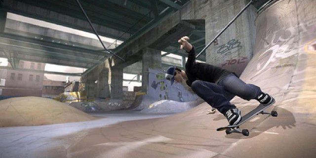 Tony Hawk skateboard screenshot